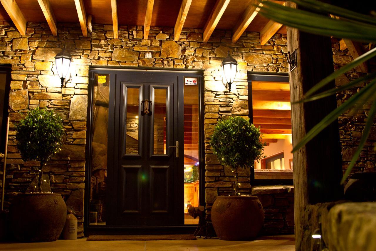 Tree House Lodge Bed & Breakfast Cheviot Luaran gambar